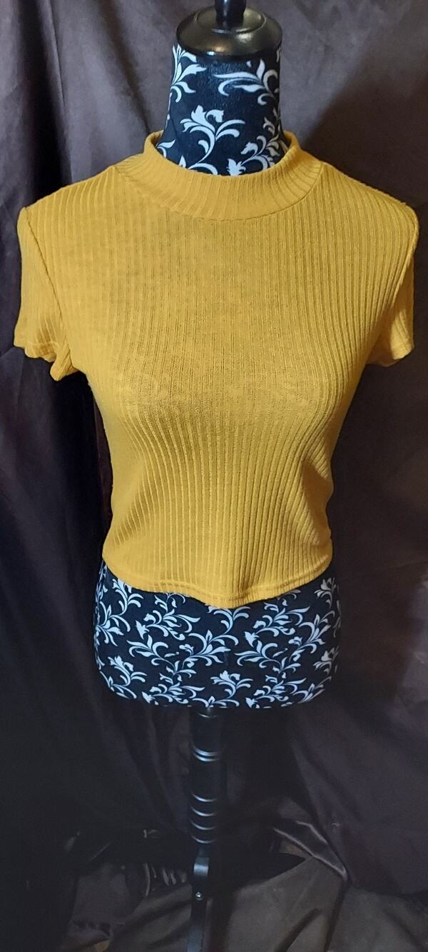 Shein Mustard Yellow Ribbed High Neck Short Sleeve Crop Top Size Med